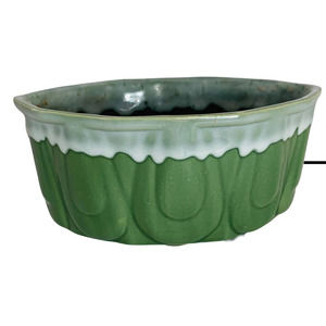 Vintage Green Potter Planter w/ White Dip Scalloped Edge (rare)